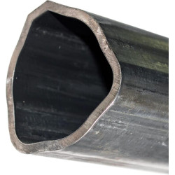 Profilinis vamzdis išorinis trikampis T80/T90 Ø į vidų: 55 Ø iš išorės: 63x55x4mm I: 2,8m Kampas 191198850