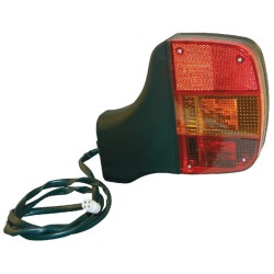 Case - IH JX1070C Maxxima 04311000 Galinis žibintas RH stačiakampis, raudonas/gintaras, užsukamas, 112x175mm AMP kištukas, Cobo