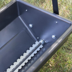 Lašelinis barstytuvas/smaiginis aeratorius, 42 colių, polietilenas, 100 svarų, vilkimo įranga, 450543