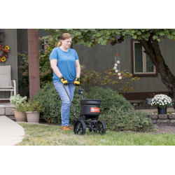 Stumiama trąšų barstytuvas 22l 450566