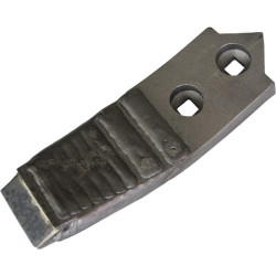Kultivatoriaus kaltelis 215x40x20mm, grūdintas, lenktas, 2 skylių, tinka Unia 2111200020CN