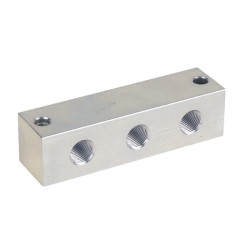 Tepalų įmovų blokas CLNB3R18