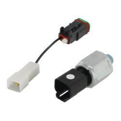 Massey Ferguson 3330 4226132M1 alyvos slėgio jutiklis