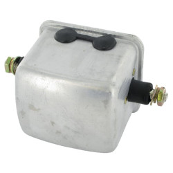 Massey Ferguson 168 13000119 Įtampos reguliatorius