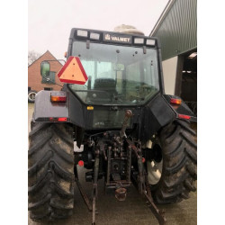 New Holland TS6040 LA10412 Darbinis šviestuvas RH LED, 21W, 2600lm, stačiakampis, 10-30V, baltas, 158x84x95mm, potvynis, 14 LED,