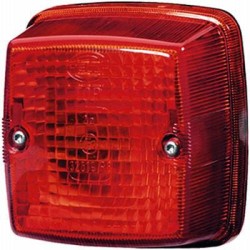 Case - IH 1455 / 1455XL 2SA003014051 Kvadratinis galinis žibintas, 12/24V, raudonas, užsukamas, 84x51x84mm, Hella