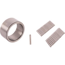 John Deere 3640 AR89072N įvorė+adatų rinkinys