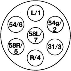 John Deere 5115R 8JB001941001 7 kontaktų lizdas