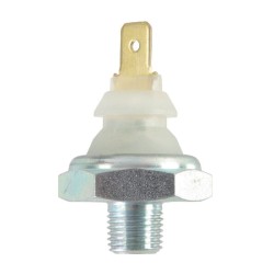 Case - IH C64 F020200110011 alyvos slėgio jutiklis