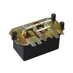 Įtampos reguliatorius 13000132