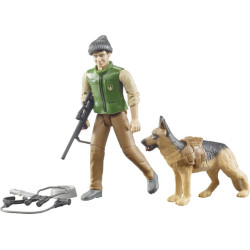 Miškininkas su šunimi ir technika U62660