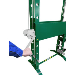 Dirbtuvių presas 30T HP30