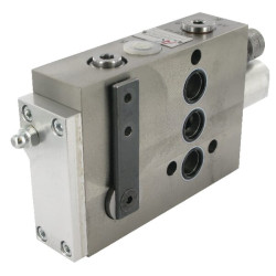 Valdymo vožtuvas 5/4 Deutz 07C SVA19009